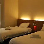 Travelodge 3*