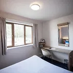 Travelodge Otel 3*