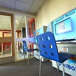 فندق Travelodge 3*