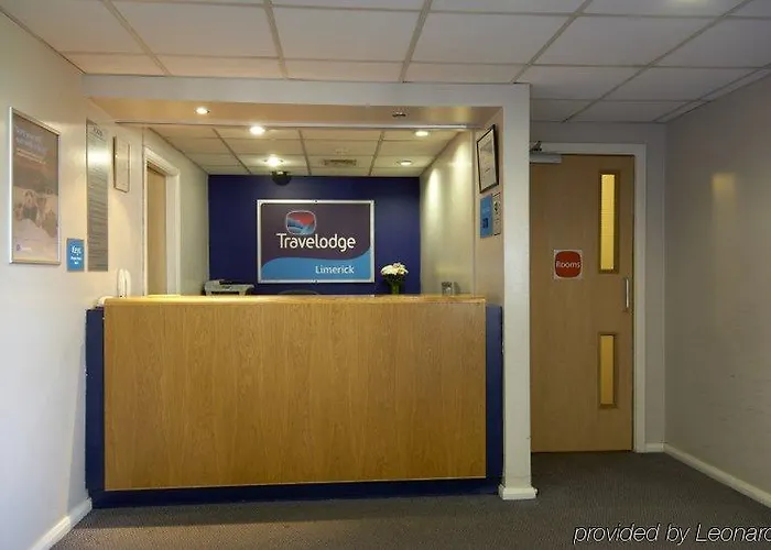 Travelodge فندق